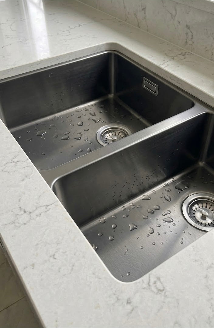 PREMIUM 1.5 Bowl Undermount Kitchen Sink & Swan Mixer Tap - Bundle