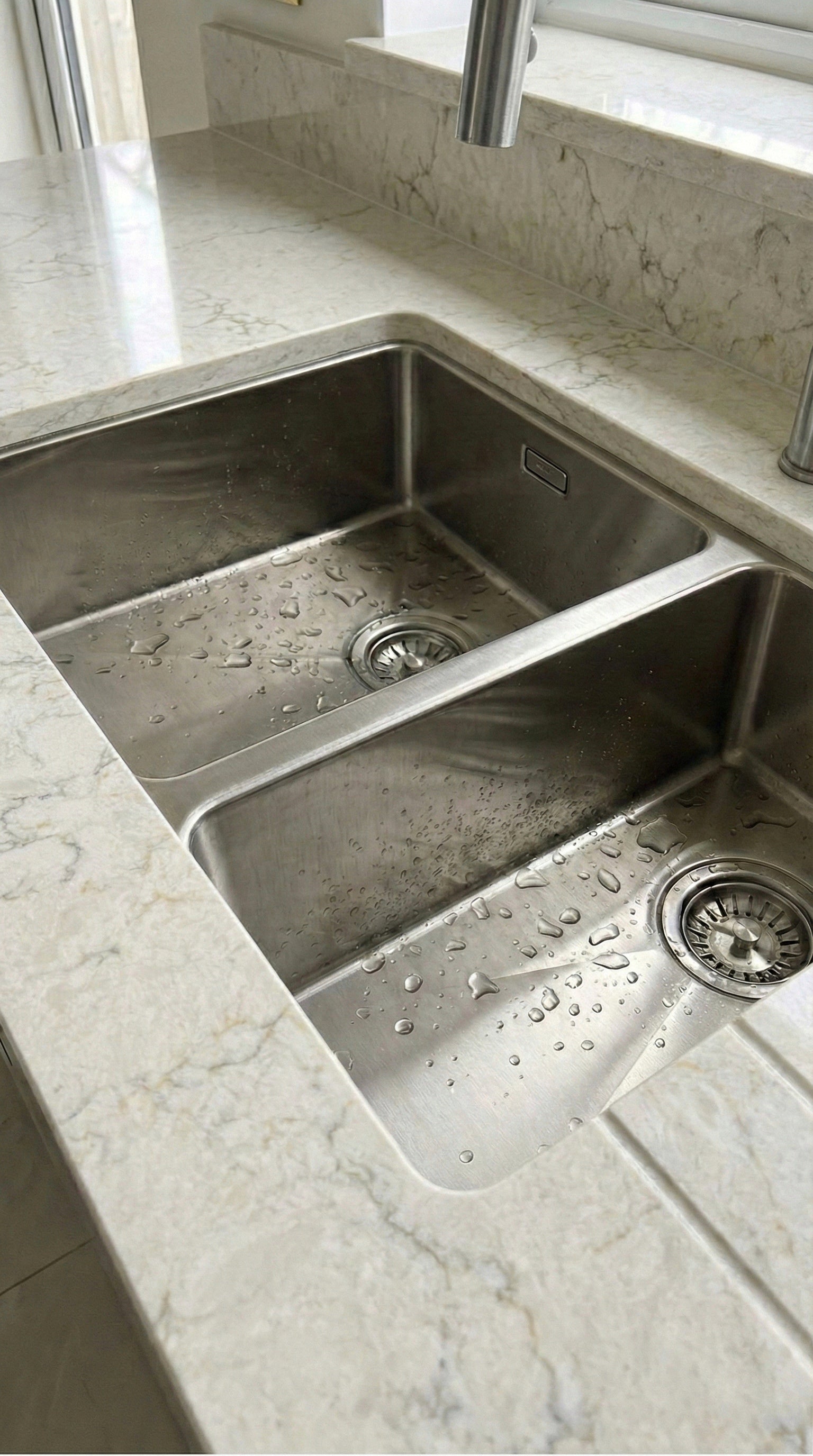 PRO 1.5 Bowl Undermount Kitchen Sink Stainless Steel - Left Hand