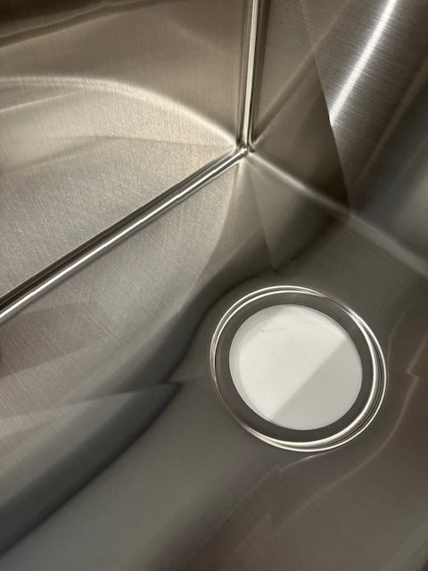 Stainless Steel 1.5 Bowl Undermount Kitchen Sink - Durable Modern Sink
